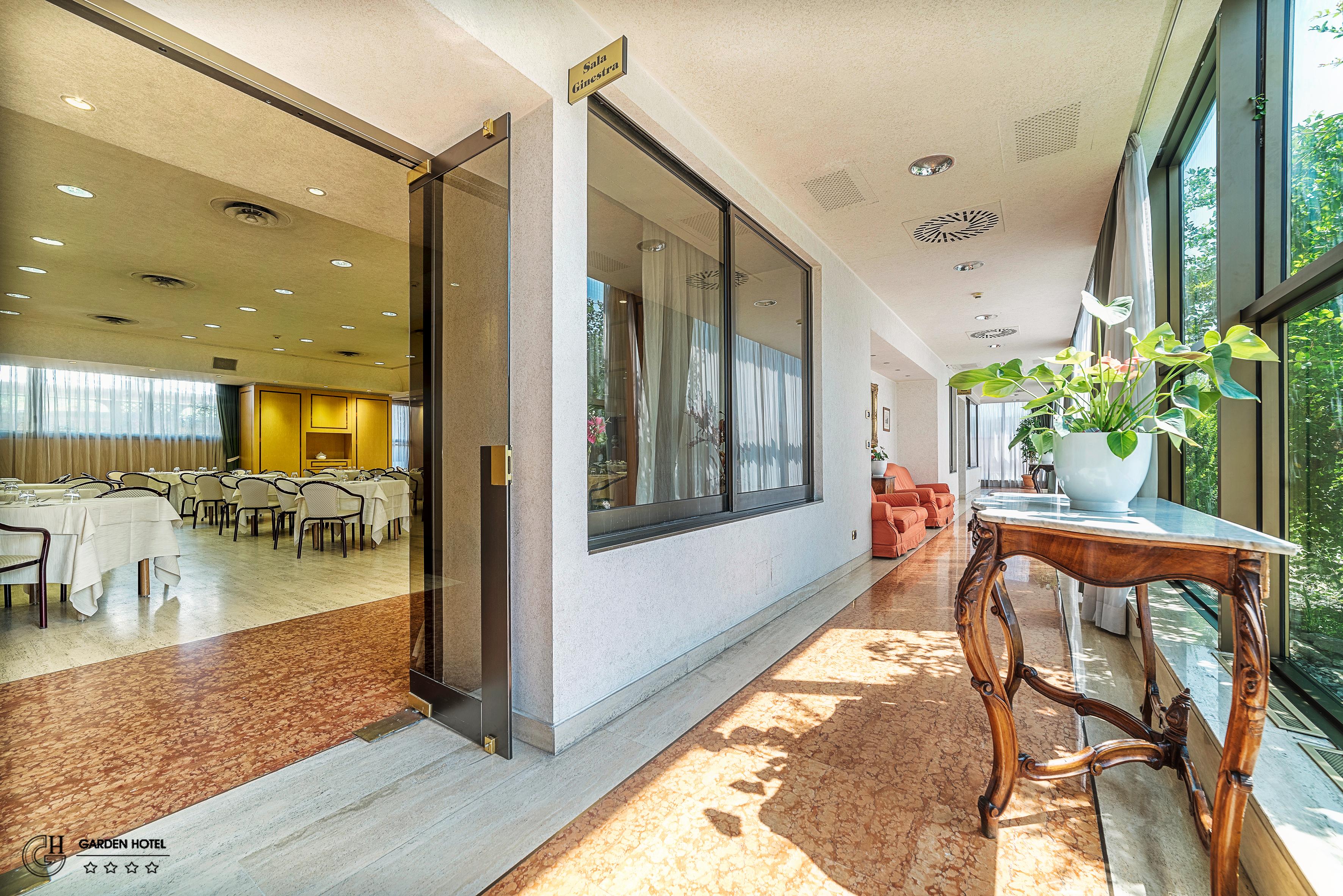 Hotel Garden แตร์นี ภายนอก รูปภาพ